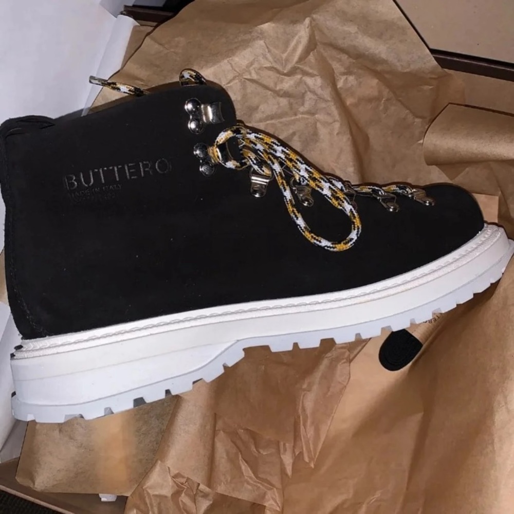 BUTTERO SHEARLING BOOTS - BRAND NEW